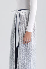 Off-white Floral Popla