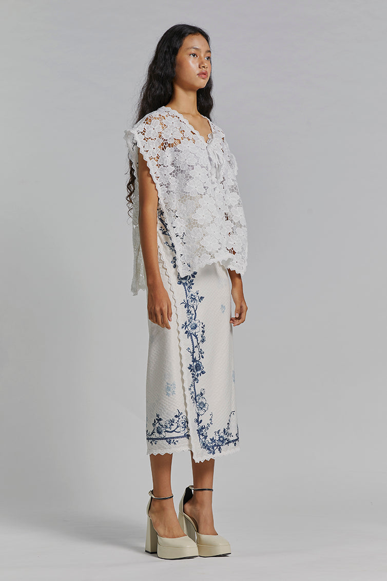 Off-white Lujain B