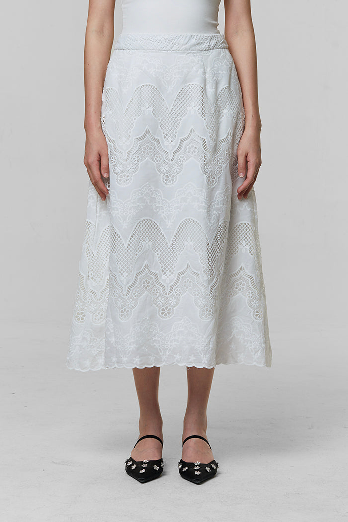 Off-white Scallop Eline B