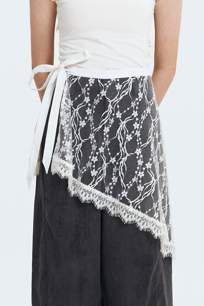 Off-white Lace Wisp