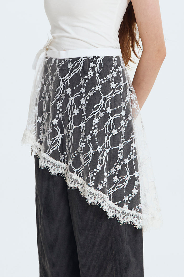 Off-white Lace Wisp