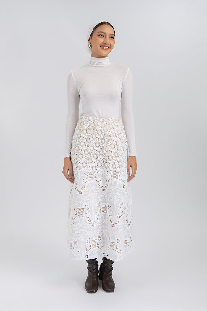 Off-white Embroidered Benna