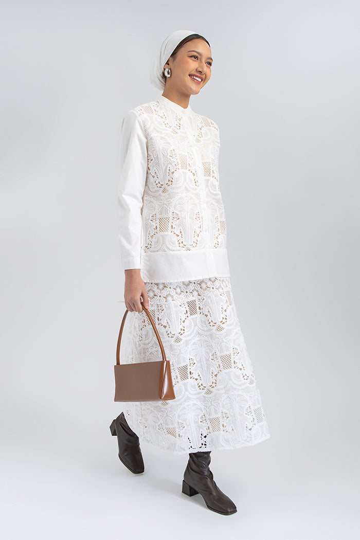 Off-white Embroidery Gol