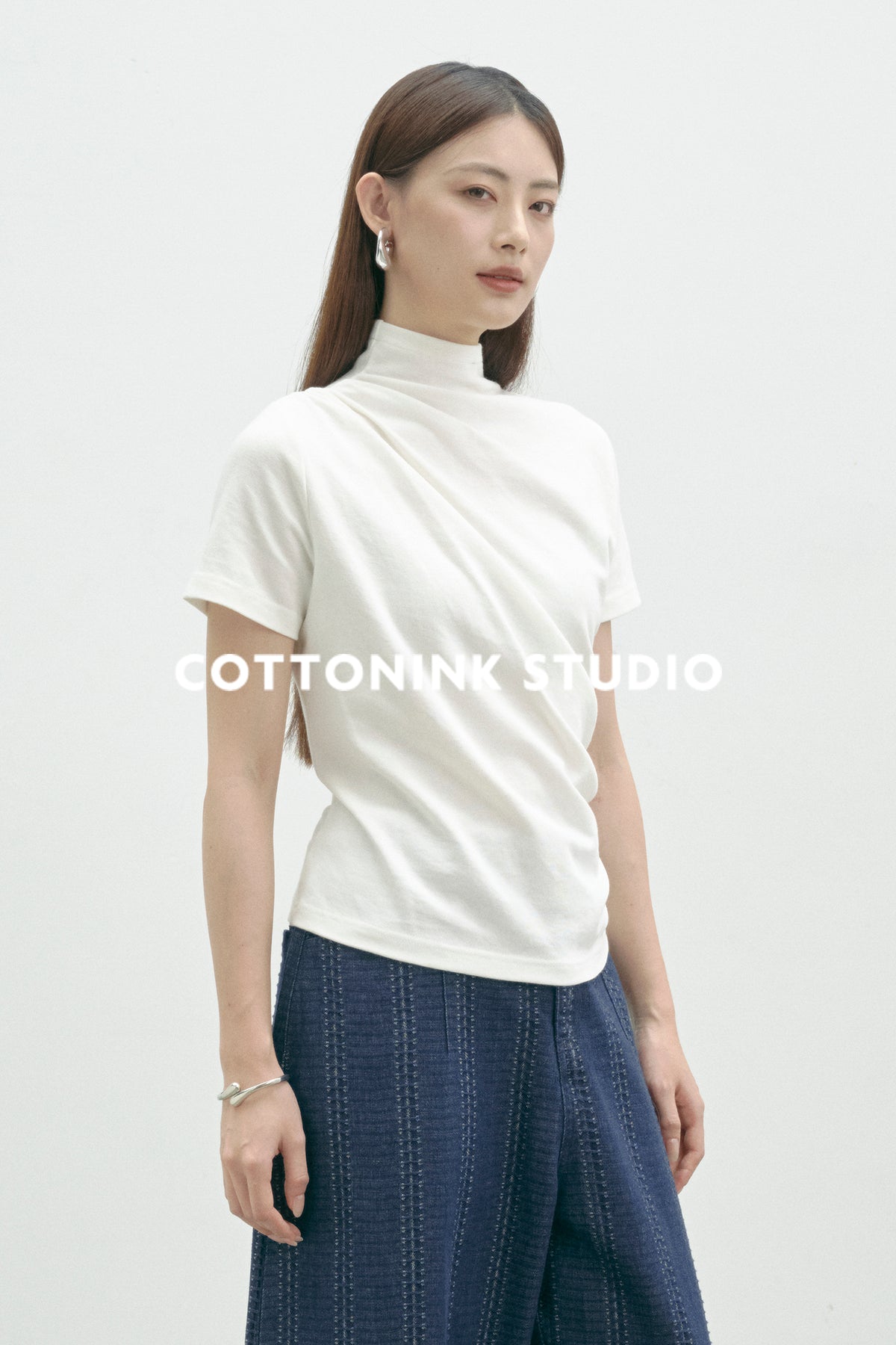 COTTONINKSTUDIO - Off-white Katerina