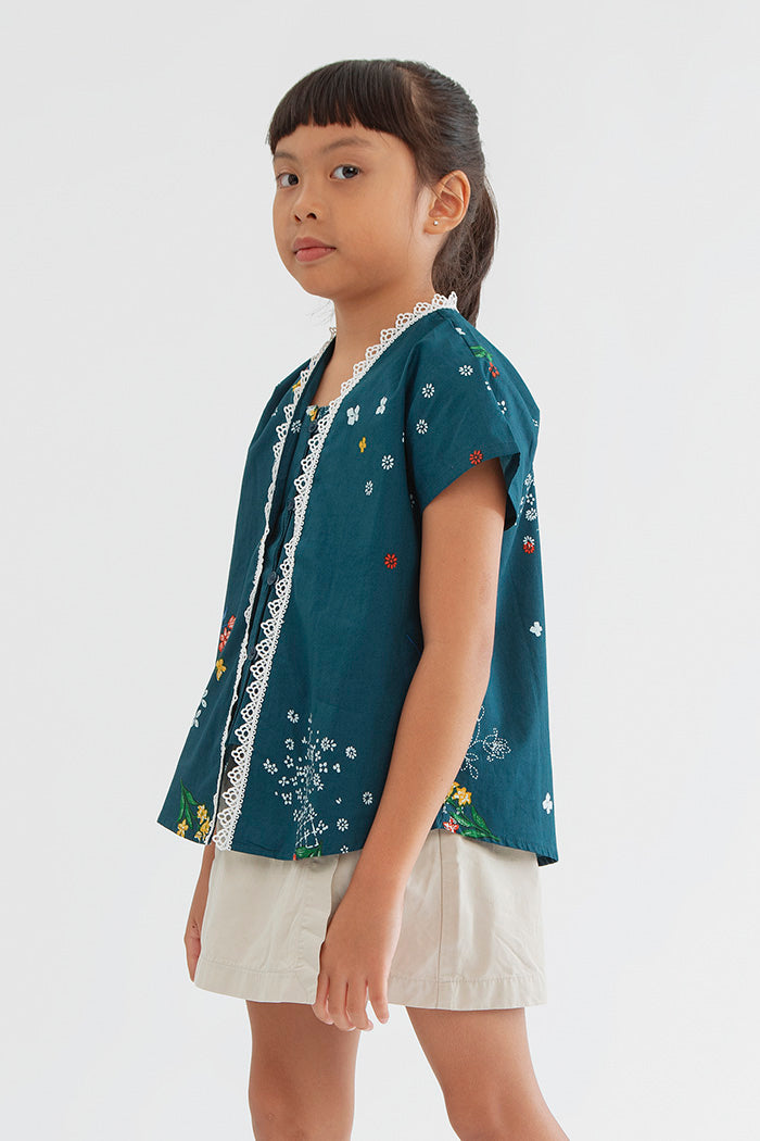 Sajani Puspa Biru