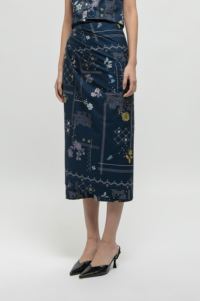 Saras Rekah Biru Laut