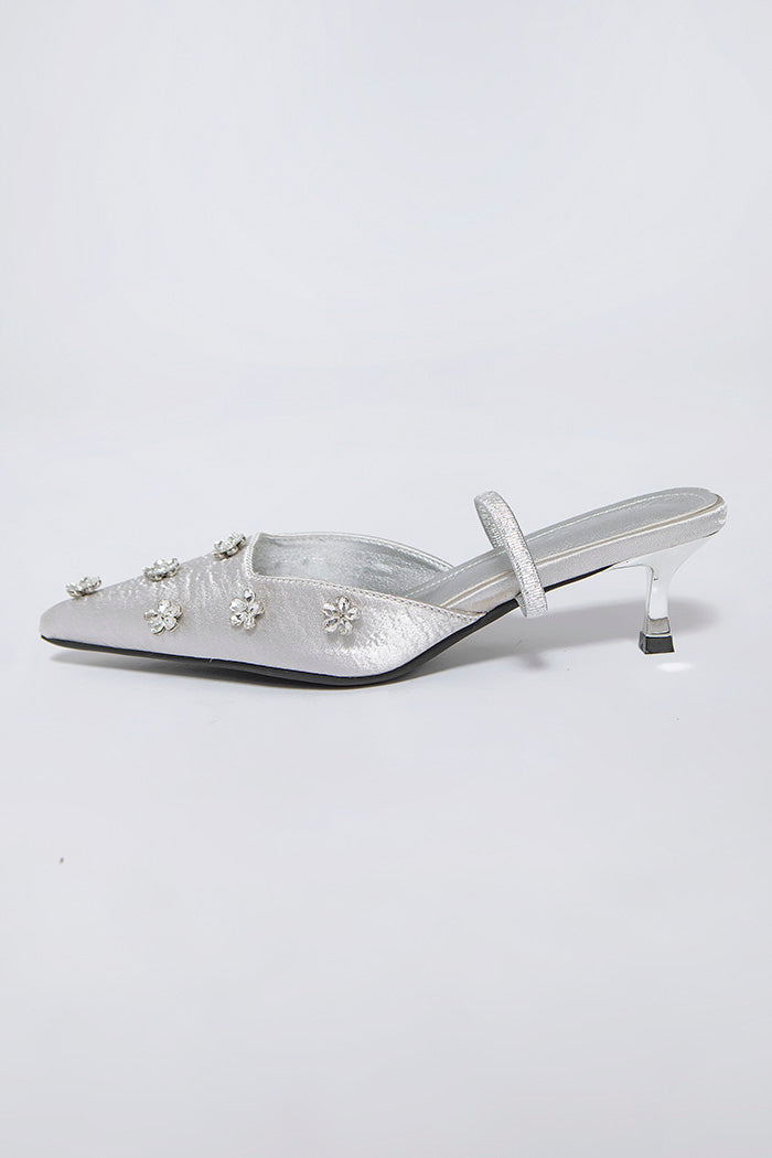 Silver Noira