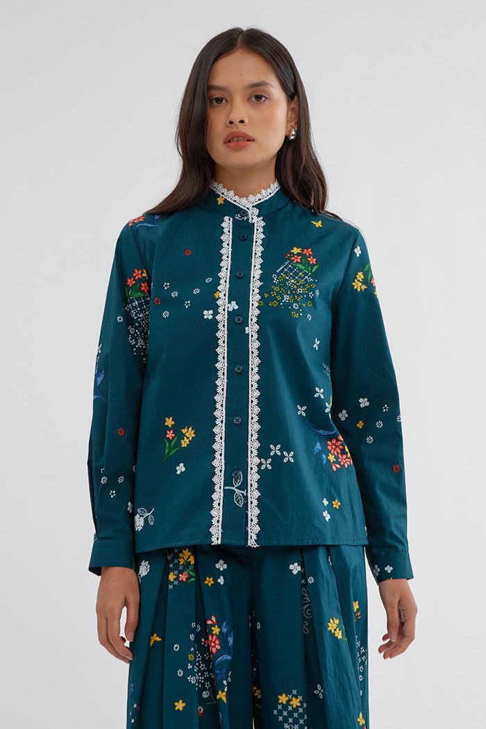 Swara Puspa Biru
