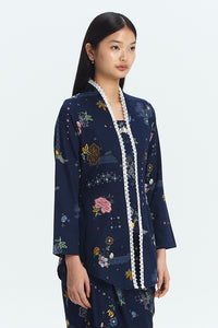 Tria Rampai Biru Laut