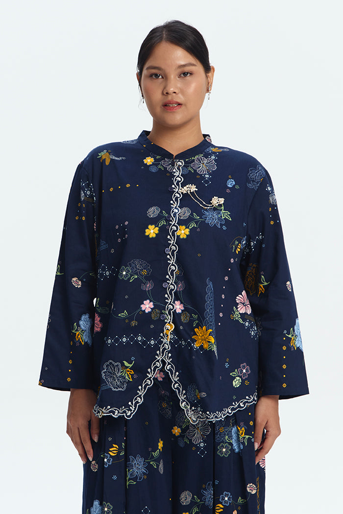 Dira Rampai Biru Laut