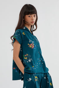 Venya Puspa Biru