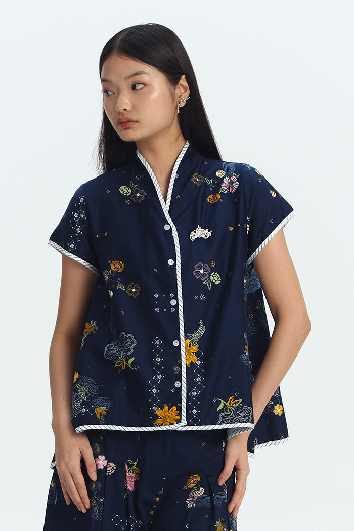 Winona Rampai Biru Laut