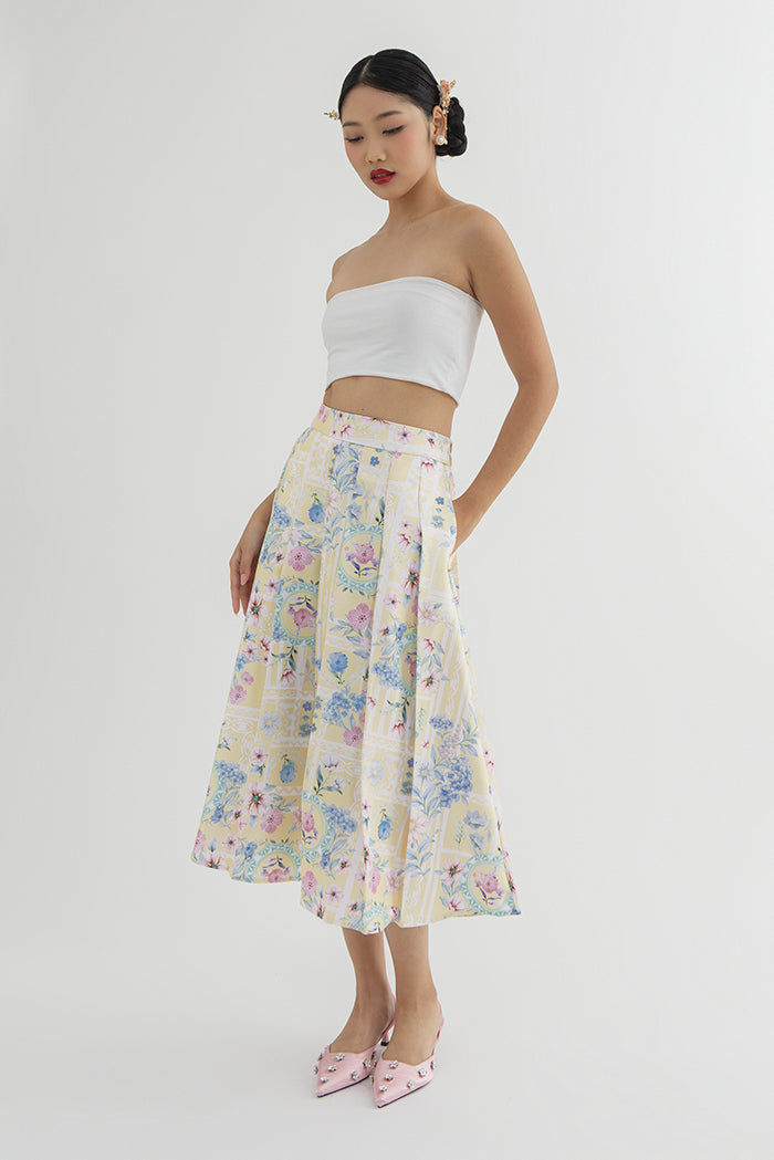 Yellow Porcelain Dari