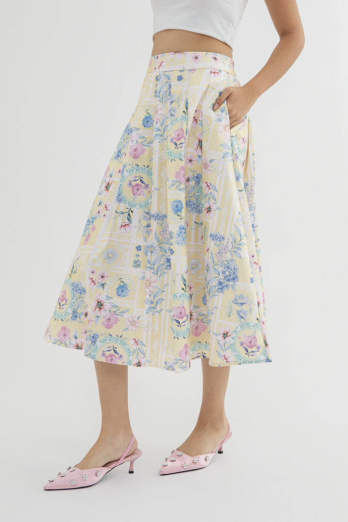 Yellow Porcelain Dari