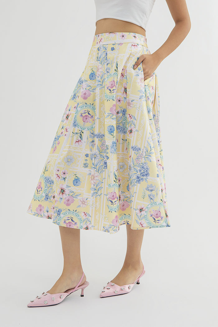 Yellow Porcelain Dari