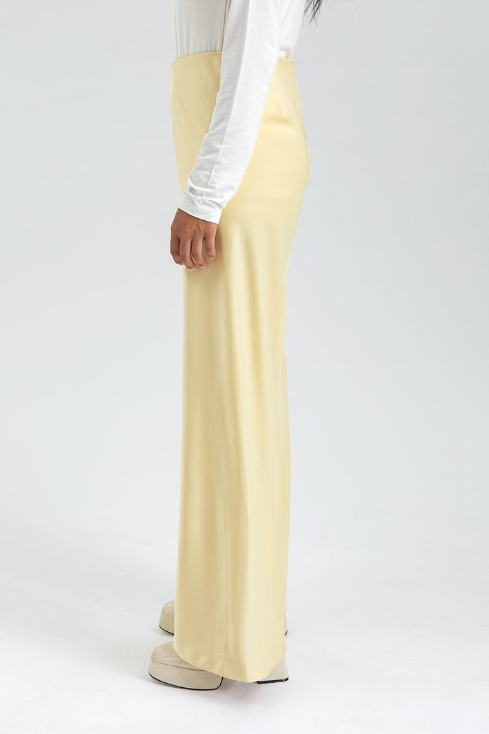 Yellow Satin Pama