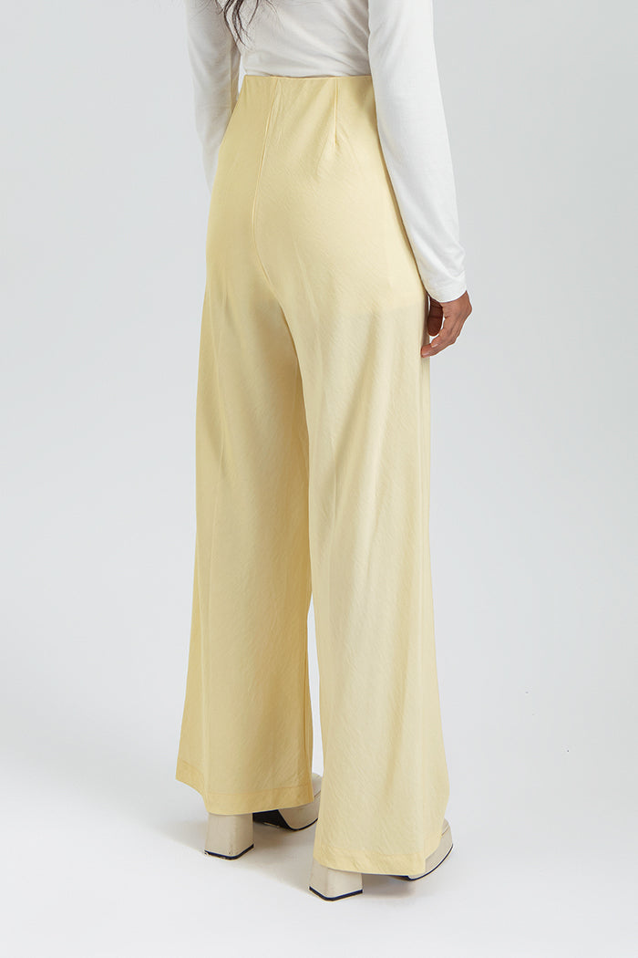 Yellow Pama